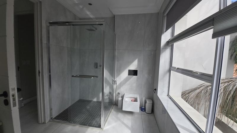 5 Bedroom Property for Sale in The Islands Estates North West